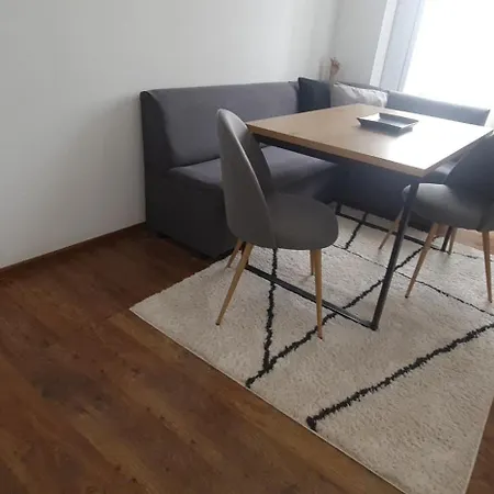 Apartmán Aпартамент за гости Mари *